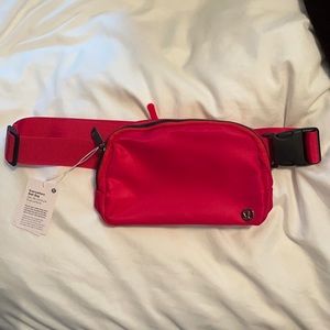 Everywhere belt bag.